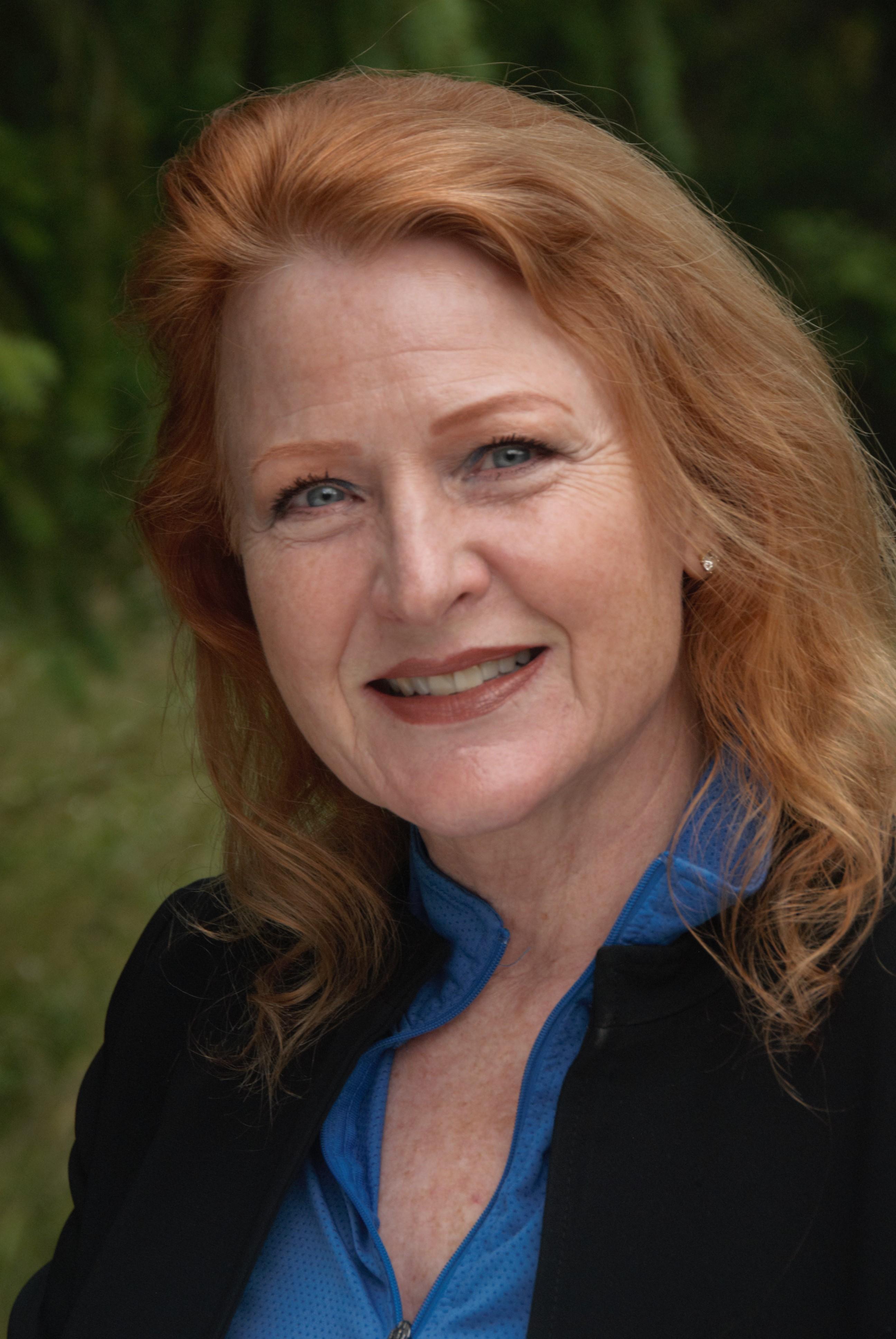 Shawna Schuh Headshot