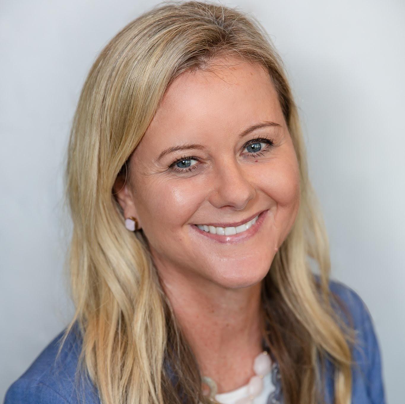 Kelly Merbler Business Headshot 1