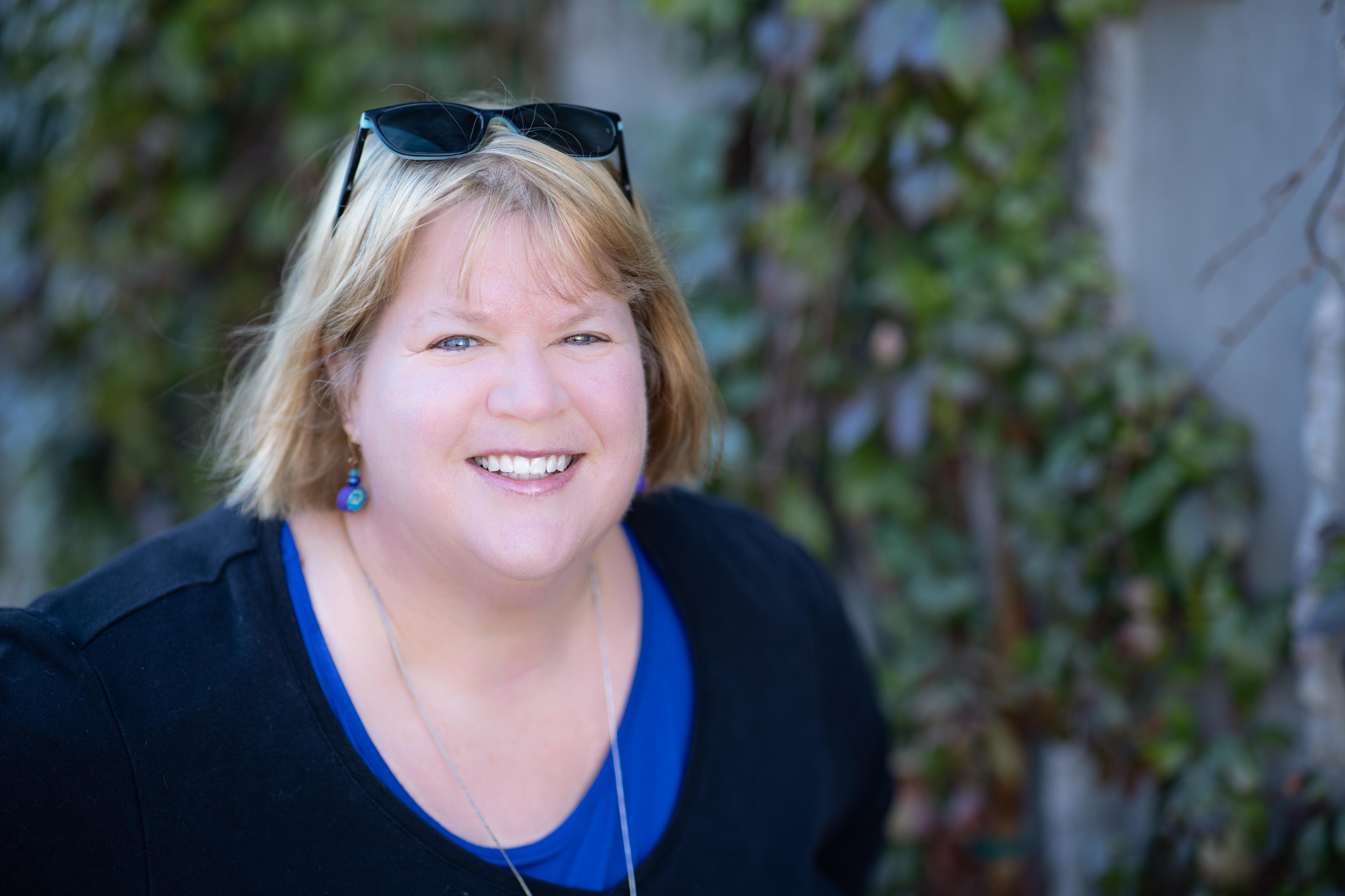 headshot photo of Dr. Susan Hughes