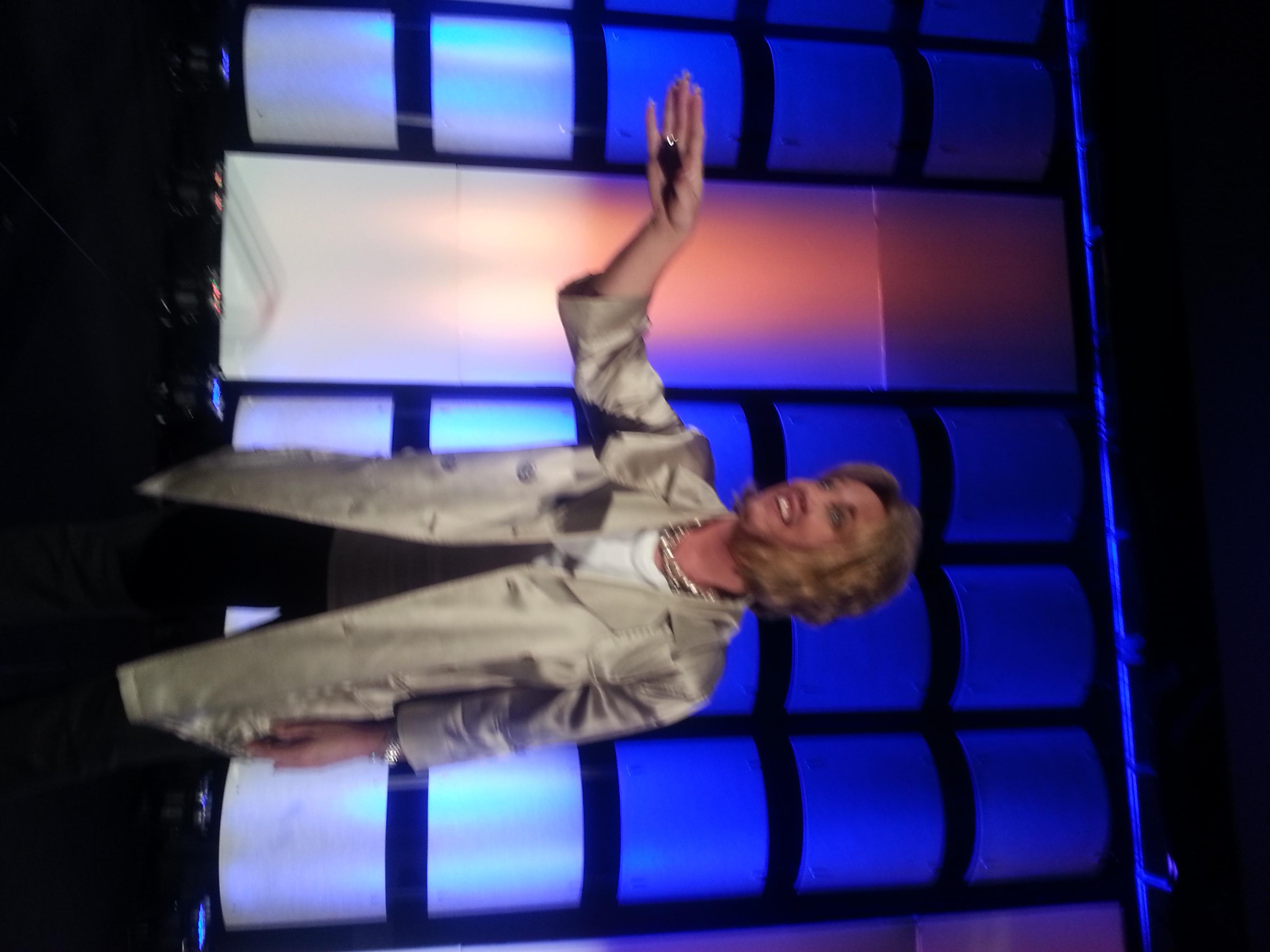 Interacting with Leaders of the Expo Services industry