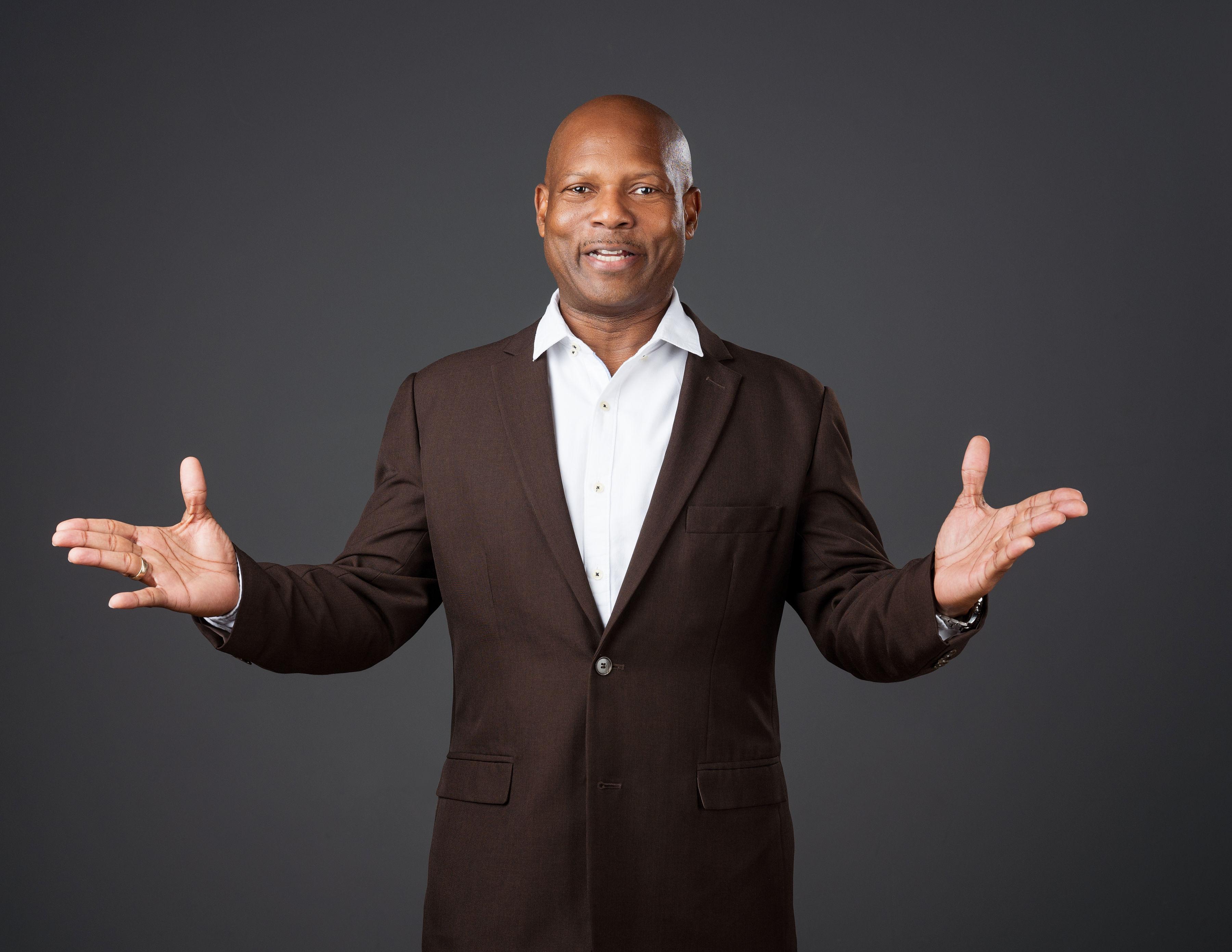 Coach-J_Brown_Suit_OH