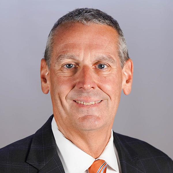 Mike McGlothlin Headshot