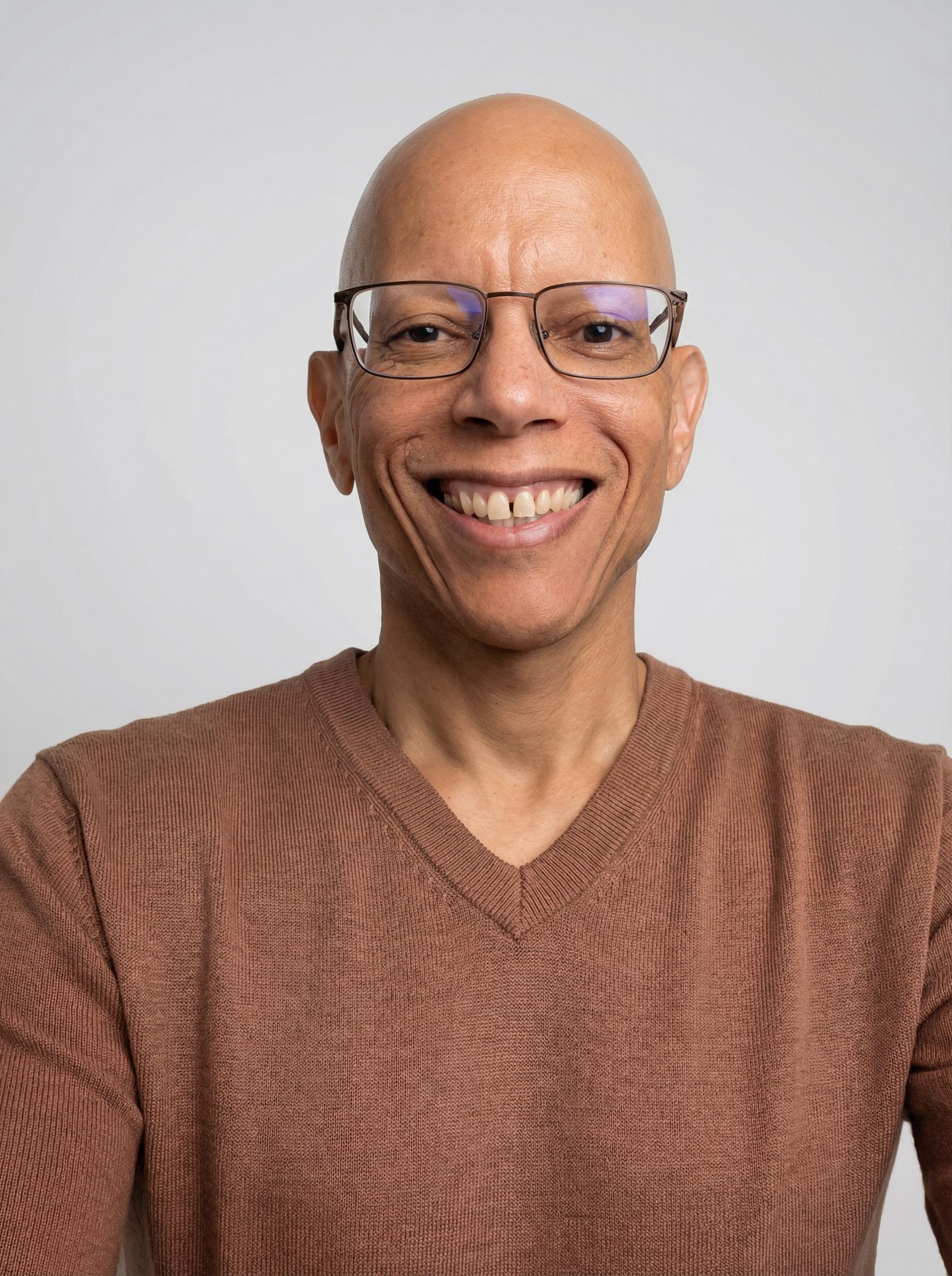 Dr. Holmes - Casual 2