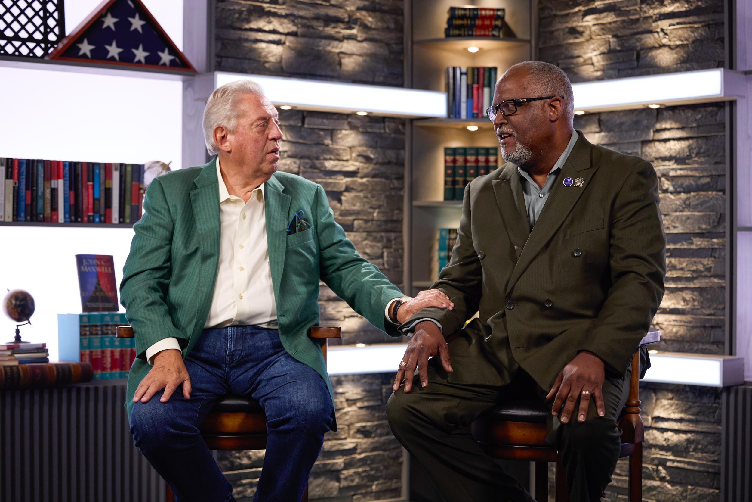 Wisdom from the Best: My Memorable Photo with John C. Maxwell