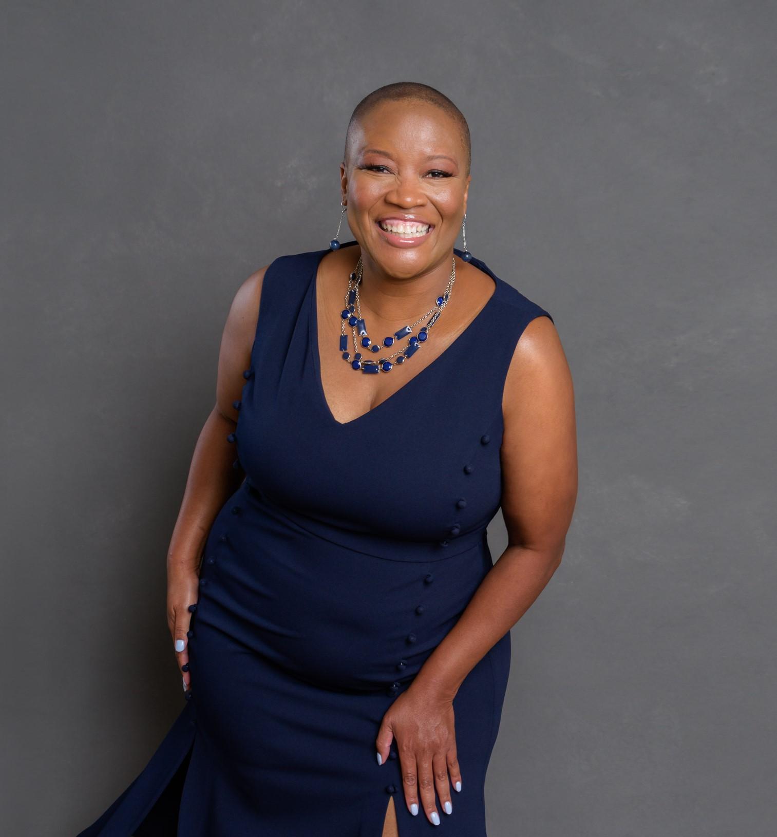 Versonya full body photo