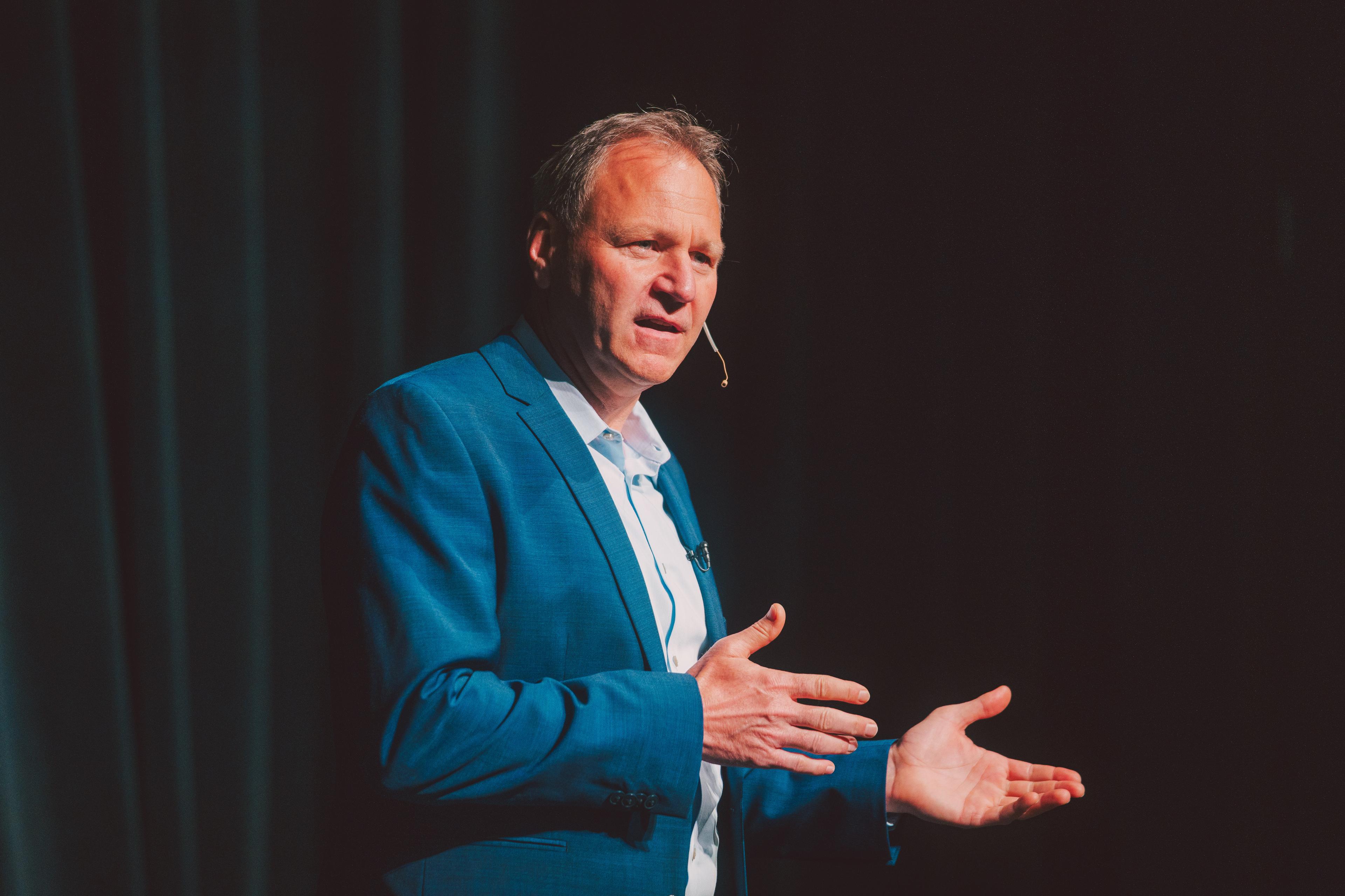 Simon Vetter - The Vision Architect