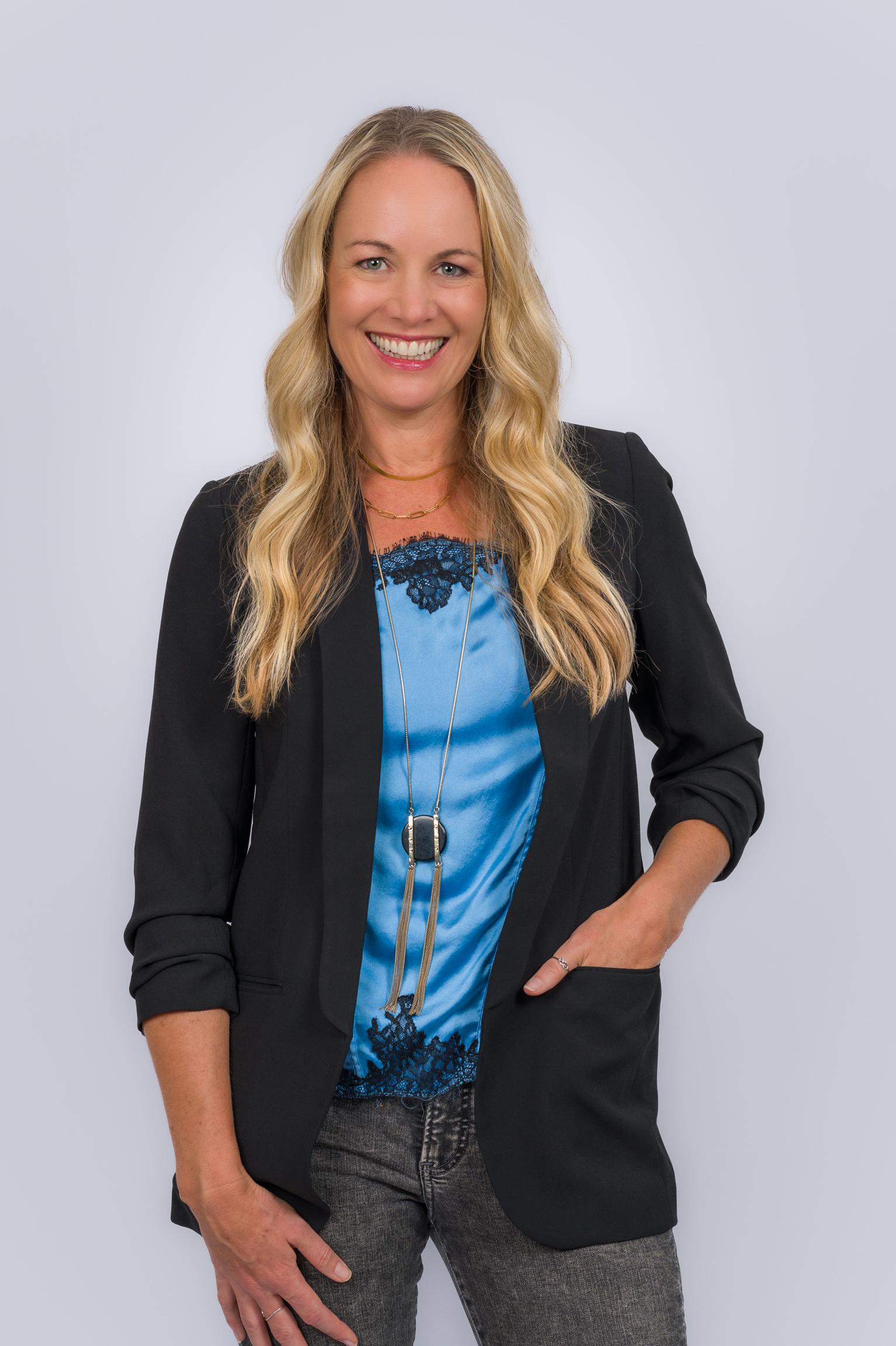 Shasta Nelson Headshot 2