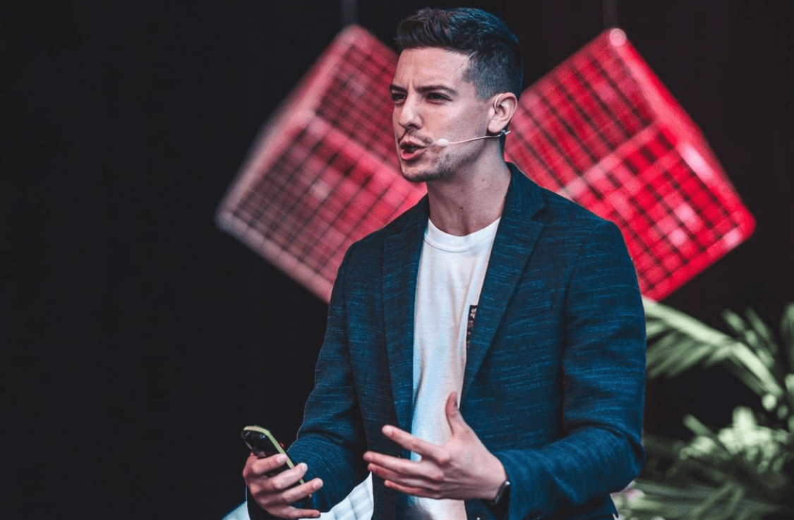 Shane Feldman, Action Shot