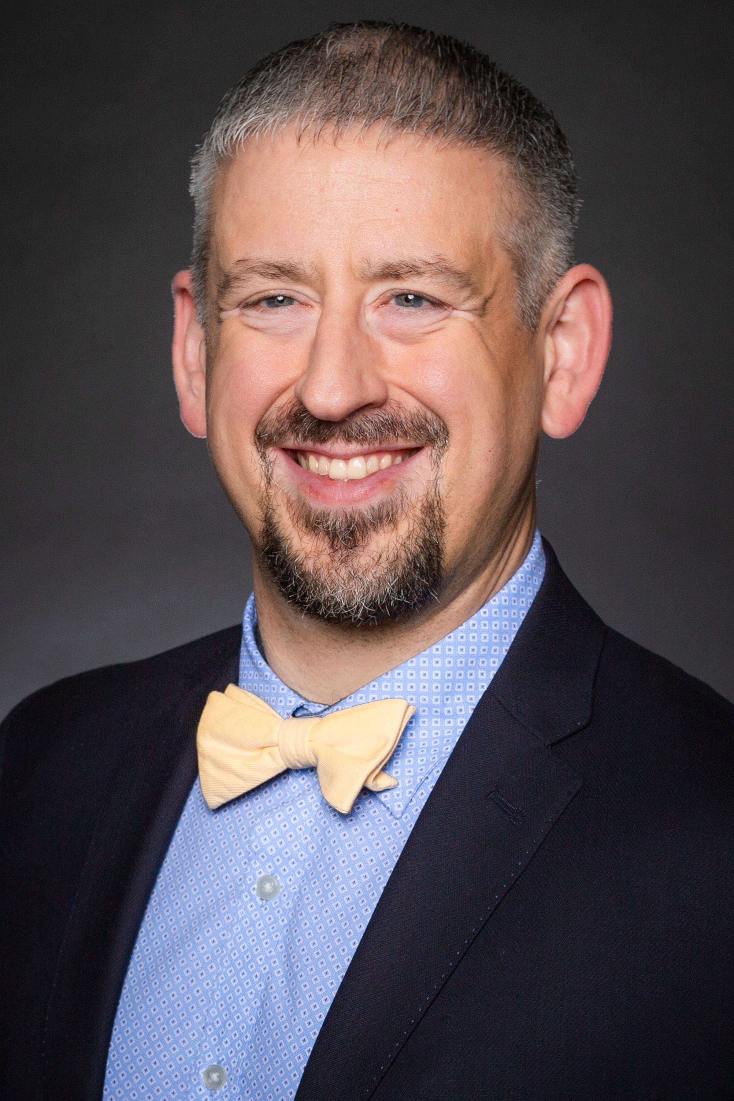 Headshot Close Up Left Facing