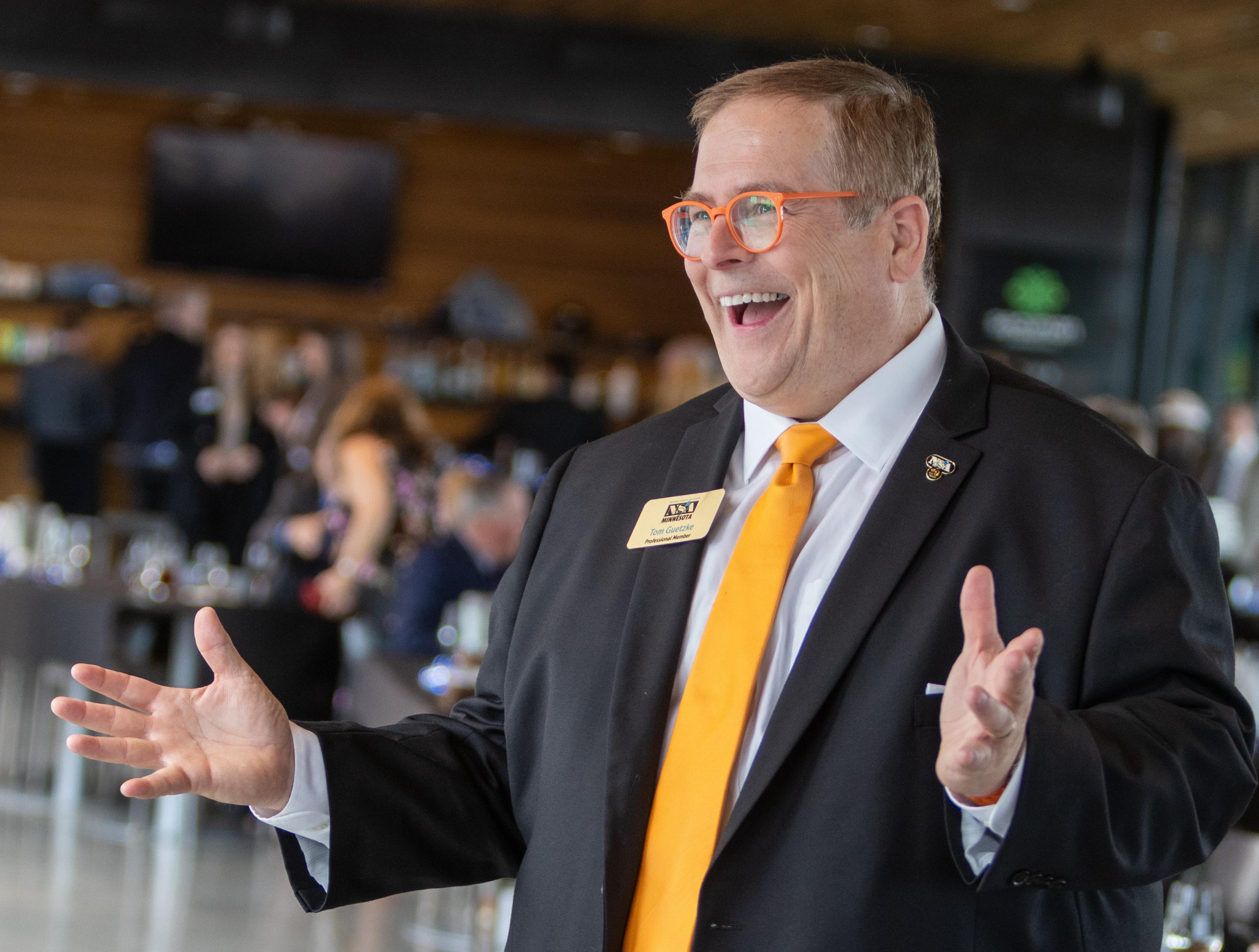 Tom Guetzke, The Happologist