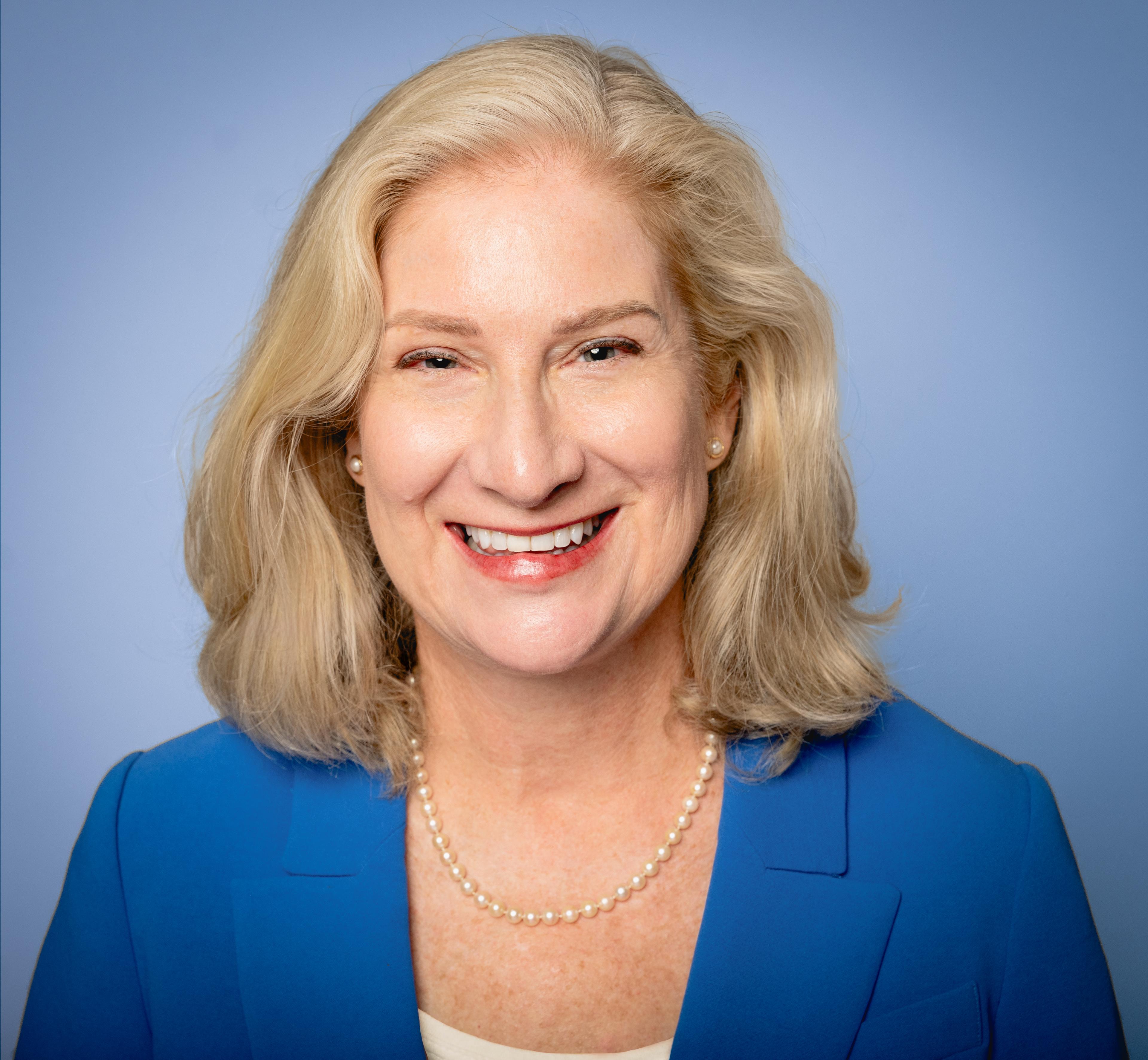 Lisa Conners Headshot