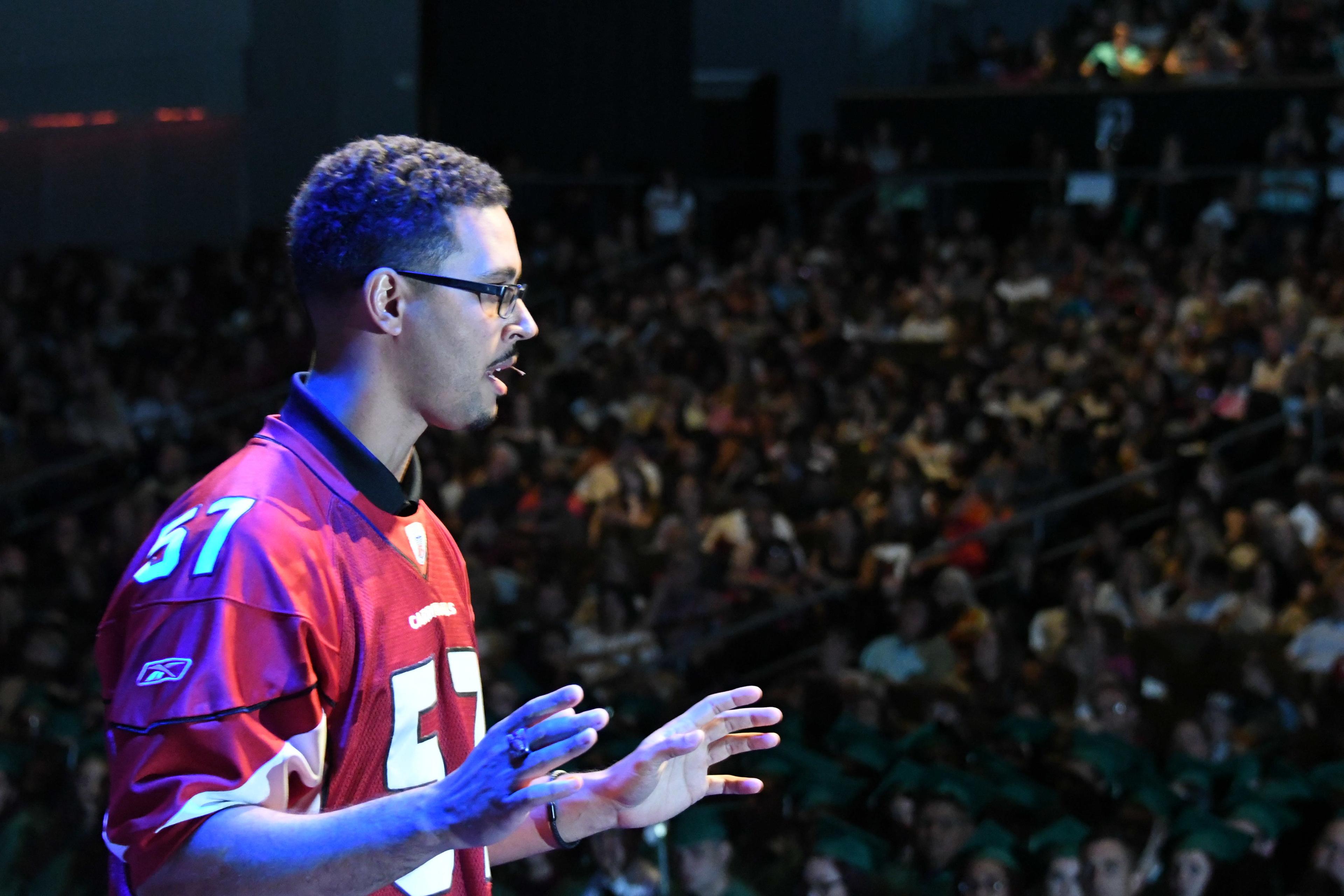 David Holloway delivers a team building keynote