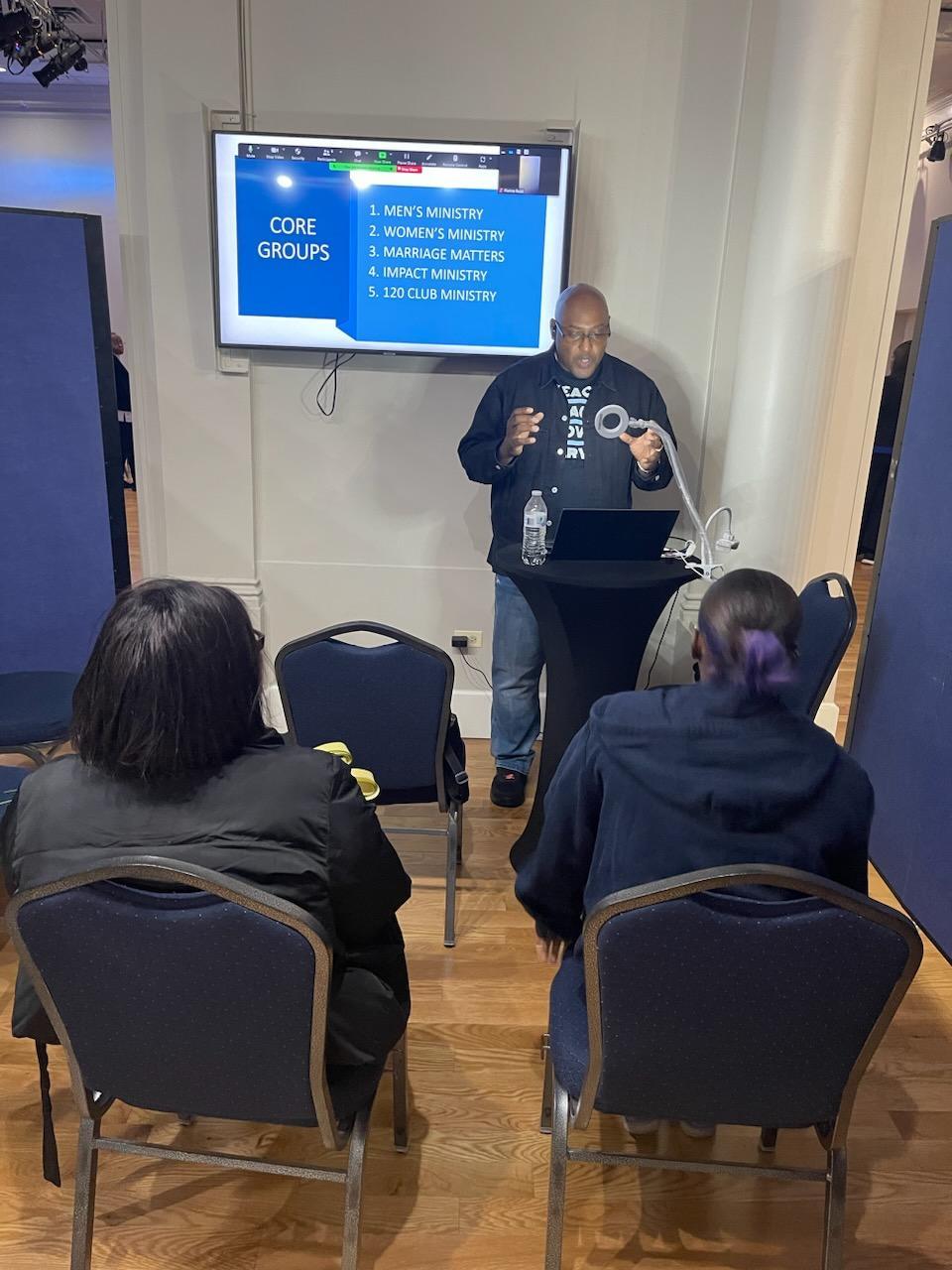 On-Site Hybrid Presentation