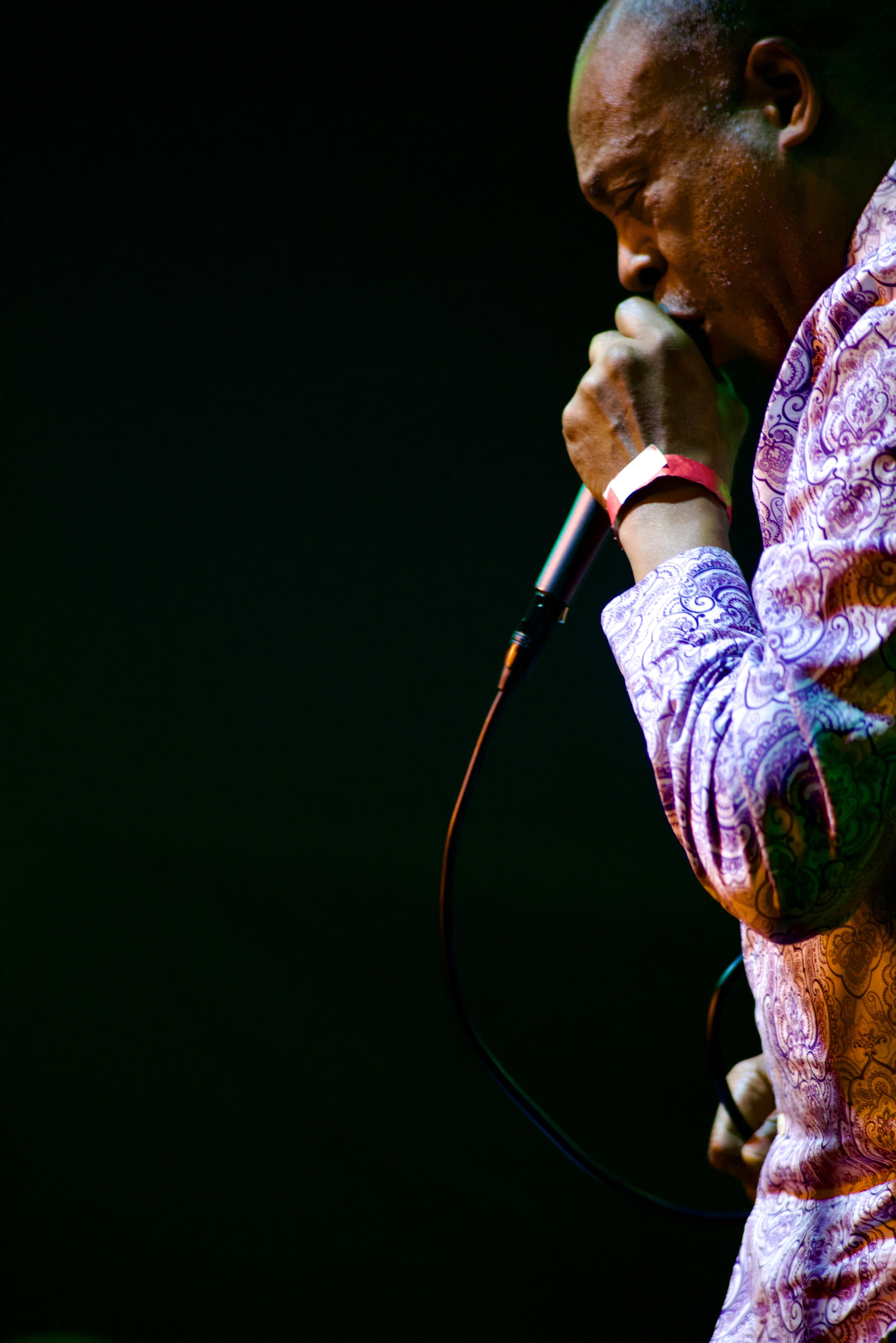 Michael Winslow on stage