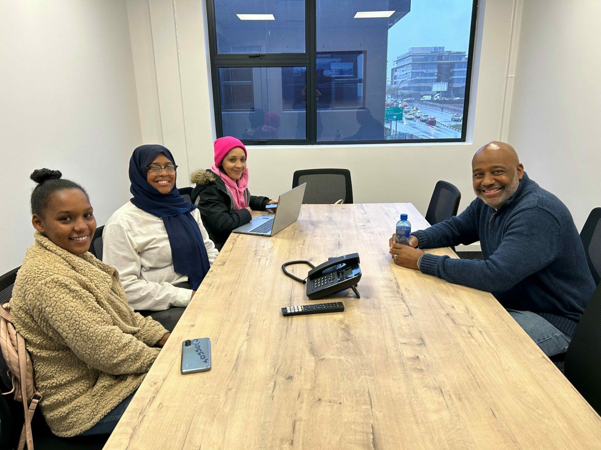 Marvin coaching Young Entrepreneurs at the Small Business Clinic in Cape Town