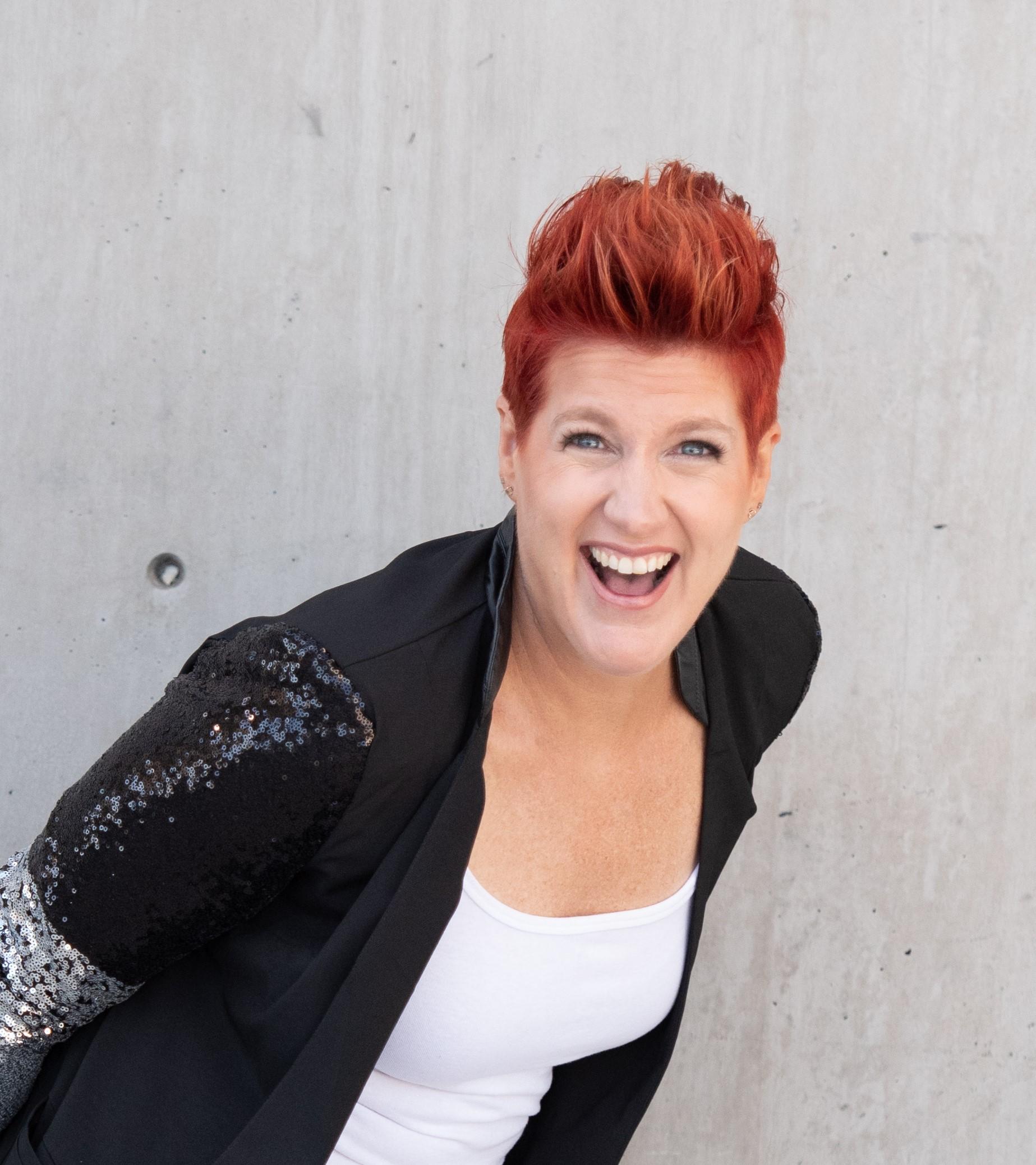 Anne Bonney Headshot