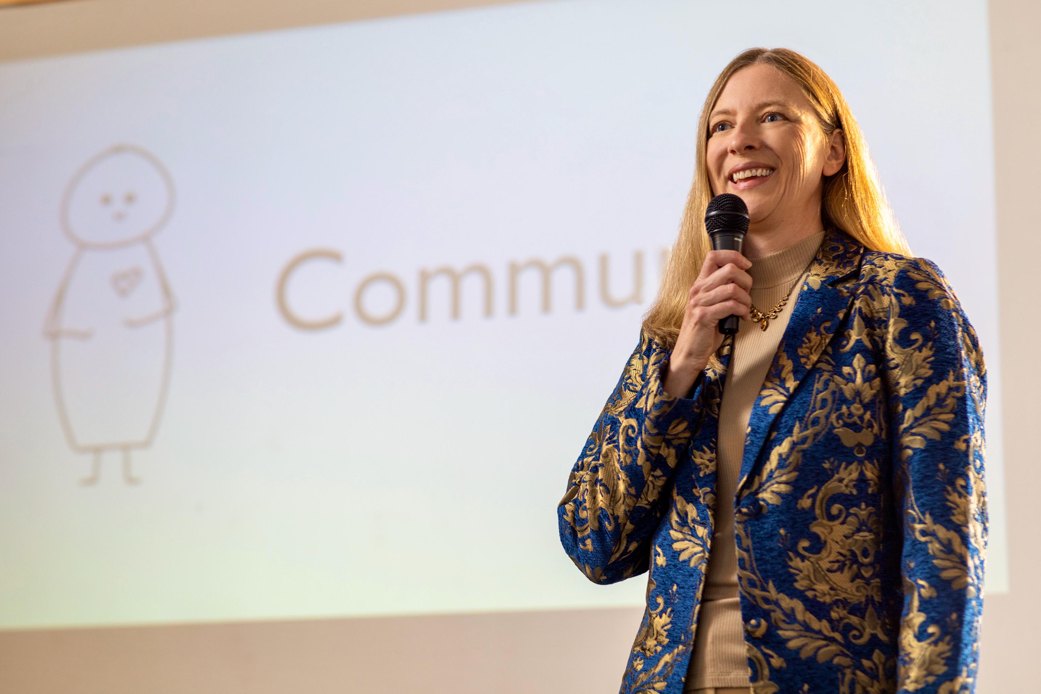 Amanda Lea Kaiser on the Main Stage 2