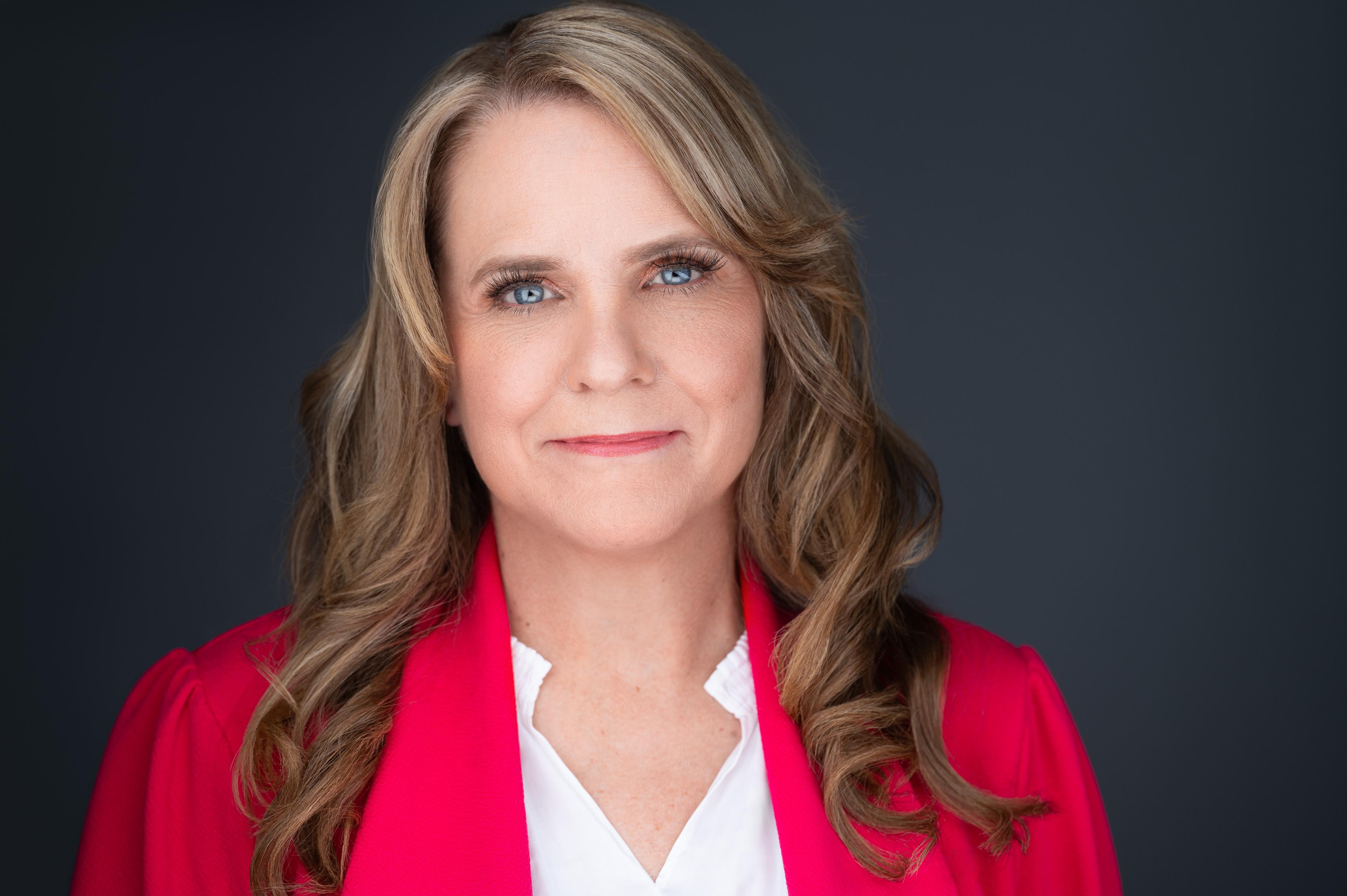 J. Pinder Headshot 4