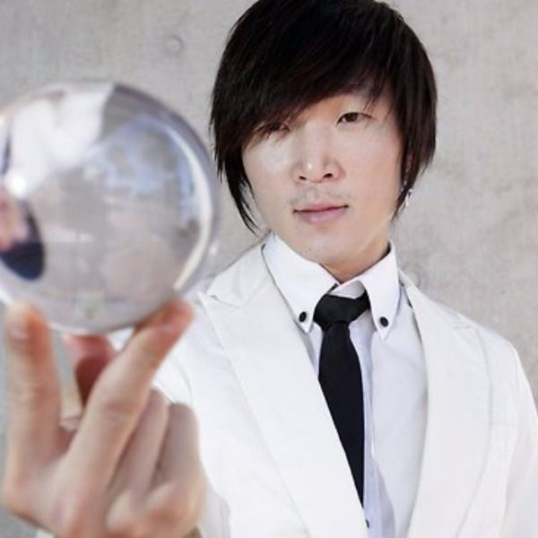 Magician Neo