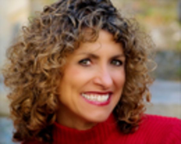 Leslie Van Romer