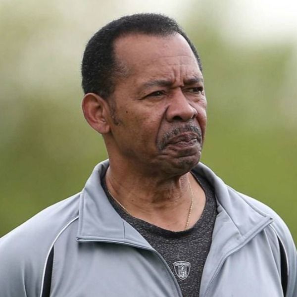 Charlie Sanders