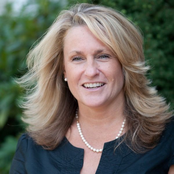 Roseann Sdoia