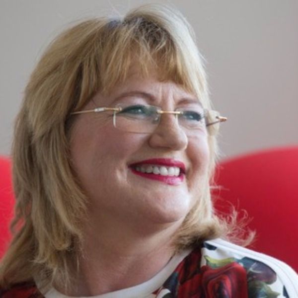 Theresa Gattung