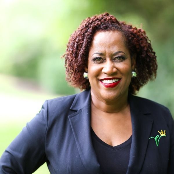 Yvette V Smith