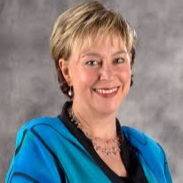 Lynn Robinson