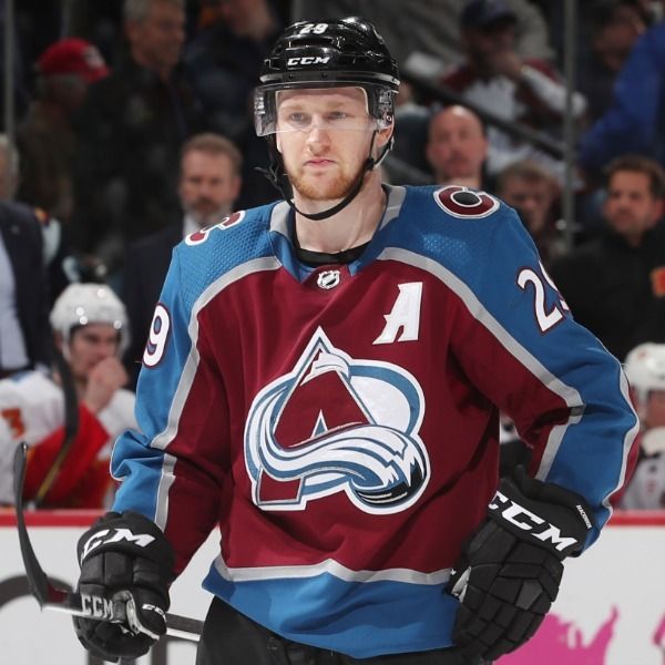 Nathan MacKinnon