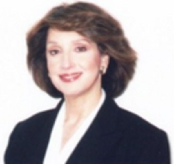 Dr. Elizabeth Carll