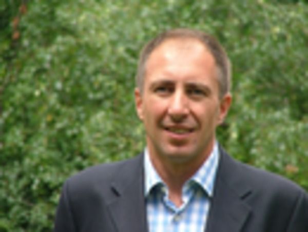 Simon Walker