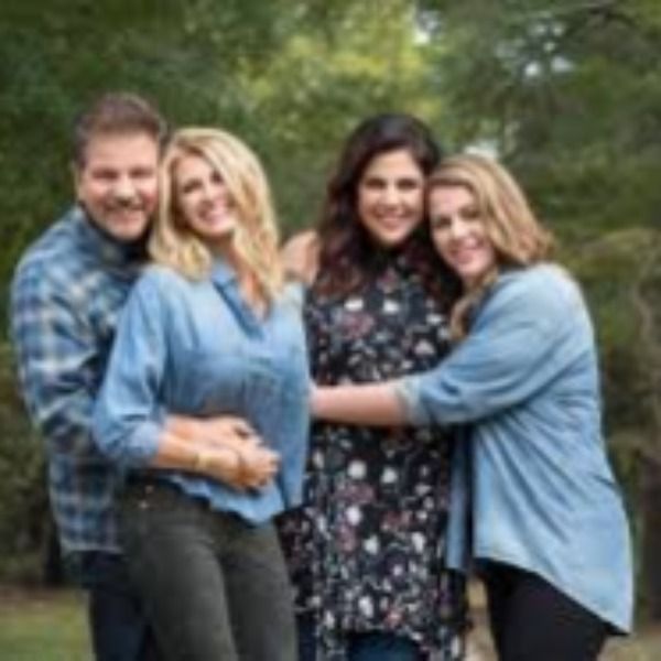 Hillary Scott & The Scott Family