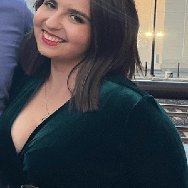 Larissa Weeks