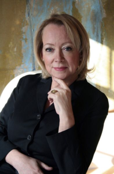 LYNDA GRATTON