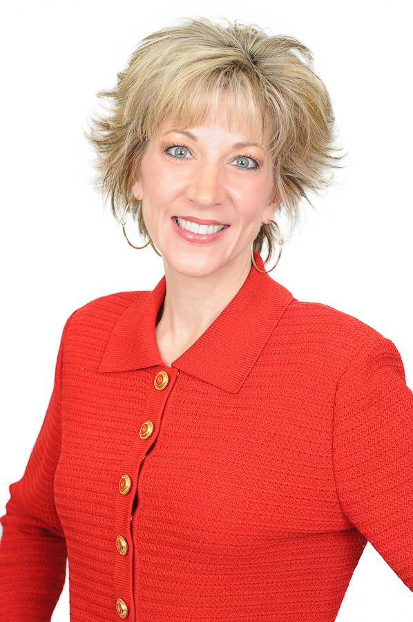 Laura Stack Red 10 half shot no clock