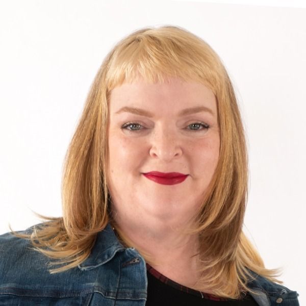 Jennifer McKenzie Wright