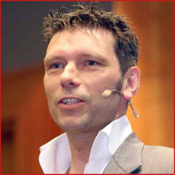 Deri Llewellyn-Davies