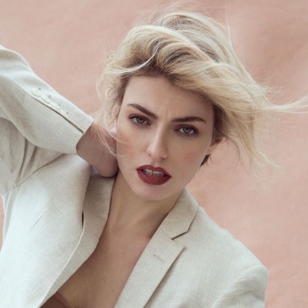 Lola Lennox
