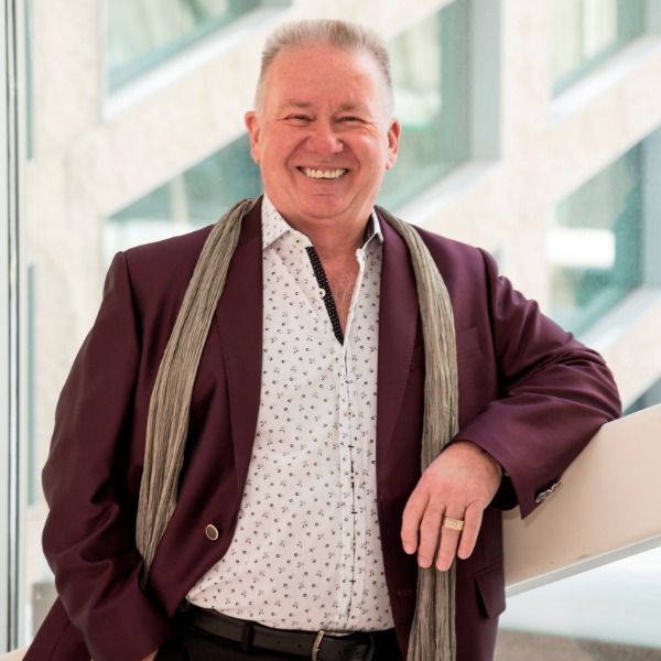 Bob 'Idea Man' Hooey