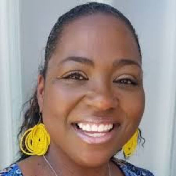 NaTishia R. Aromire