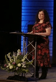 Lisa Glenn speaking
