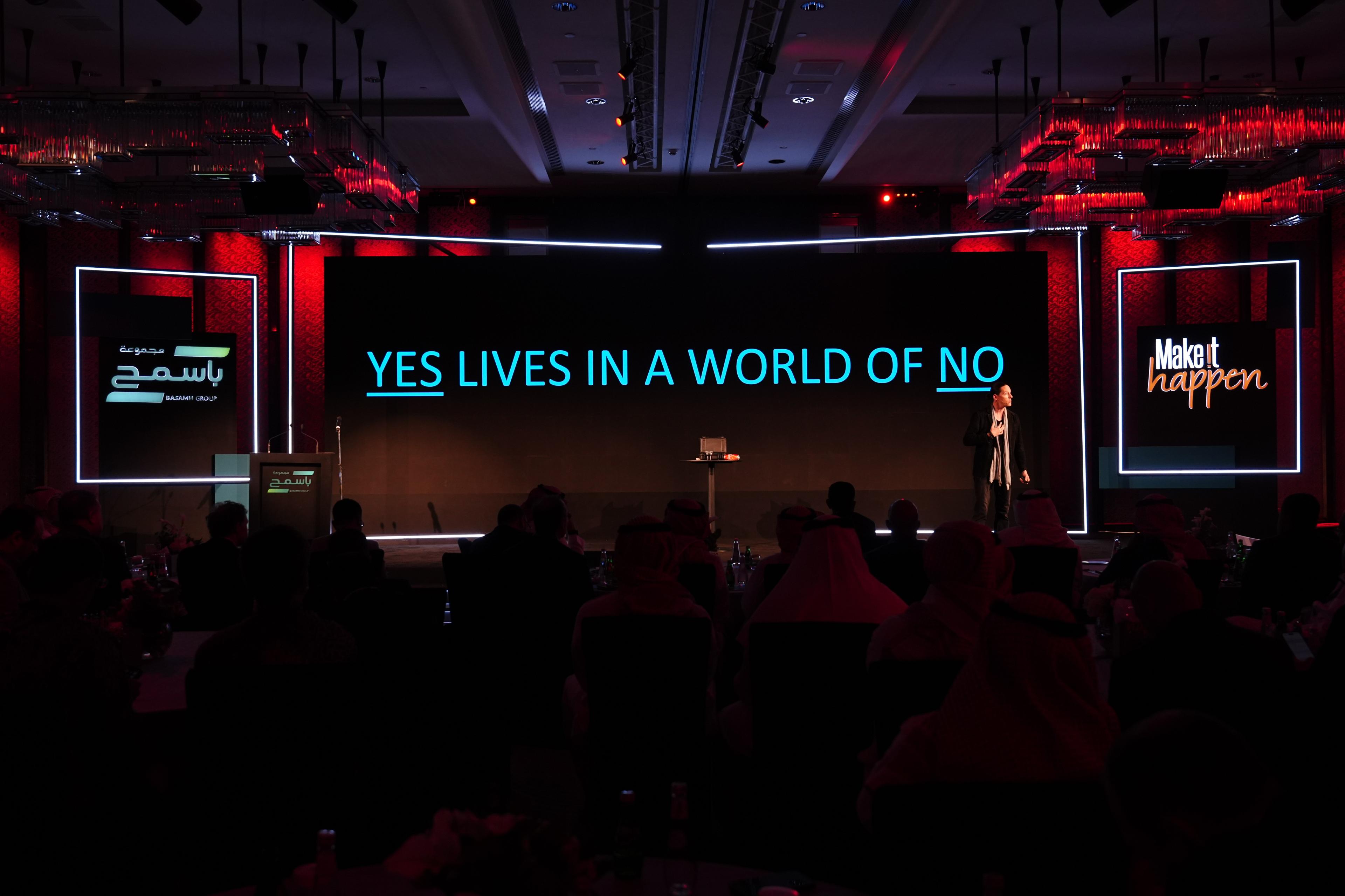 Wayne Hoffman On Stage