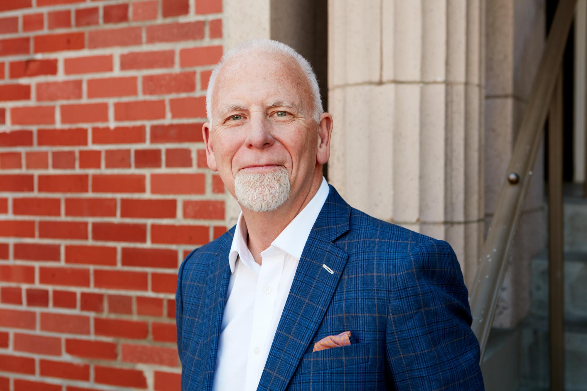 Phillip Van Hooser Headshot 1