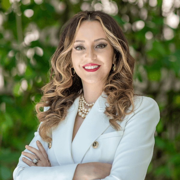 Ana Larrea-Albert