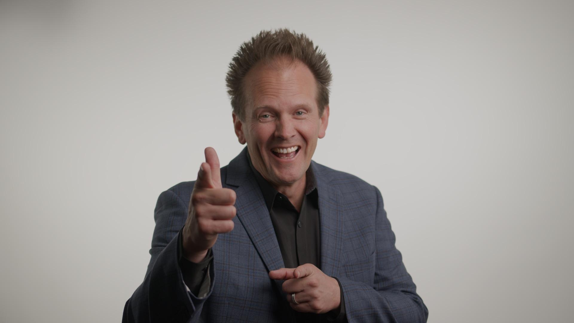 Jimmy Lea Pointing Favorite