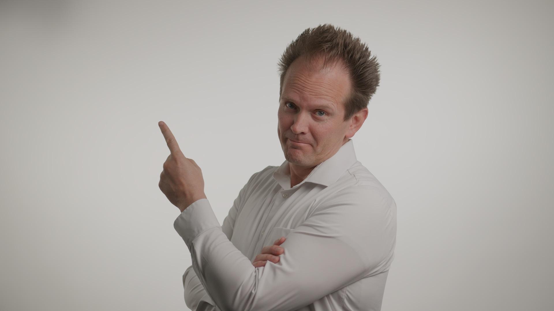 Jimmy Lea pointing left